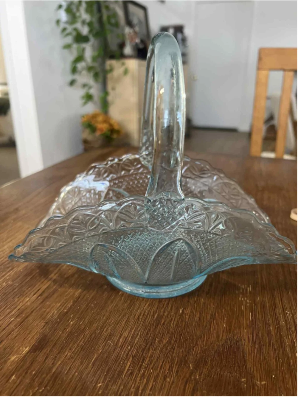 Vintage Aqua Blue Pressed Glass Basket Starburst Diamond Point Candy Dish